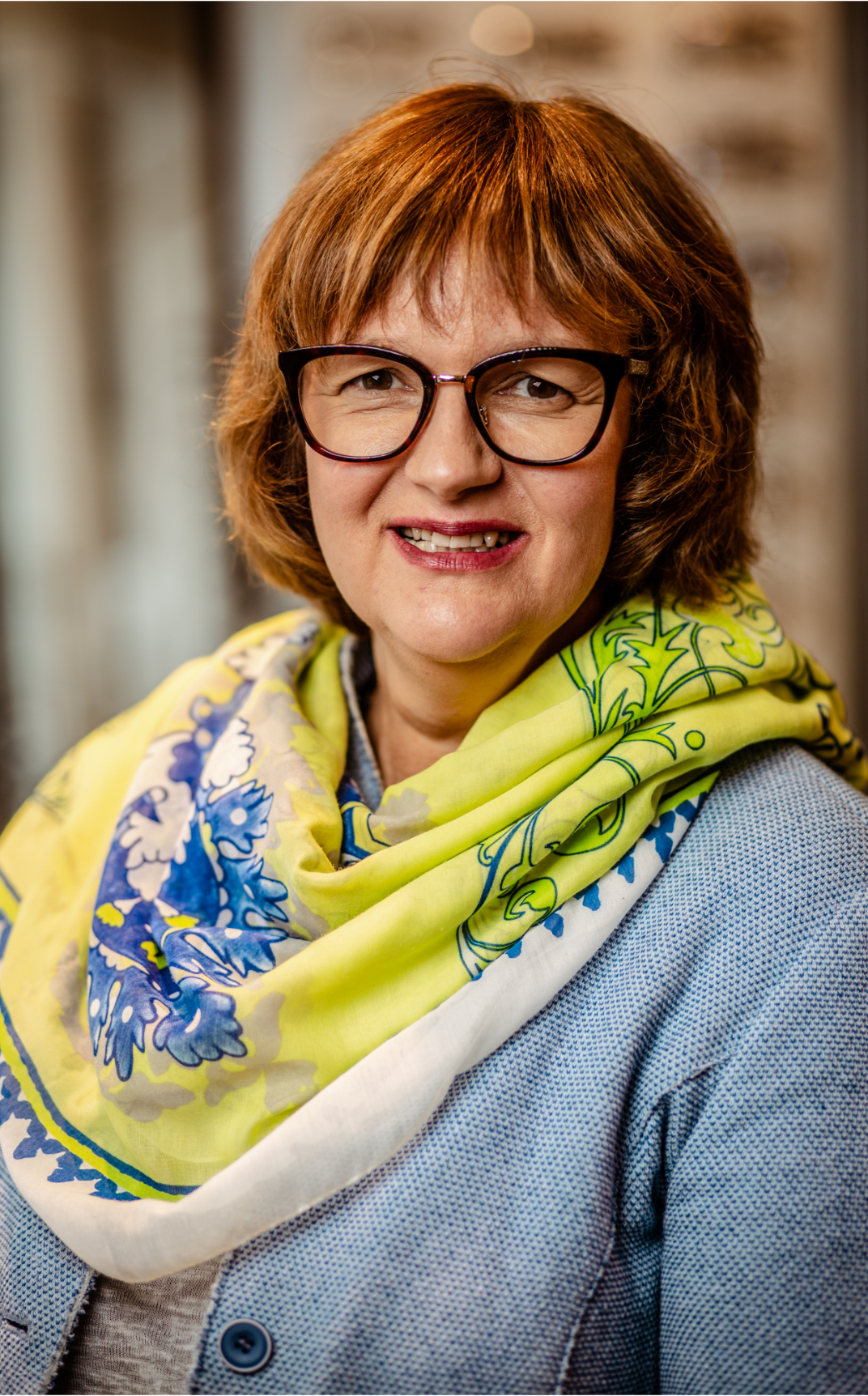 Augenoptikerin Sabine Büttel
